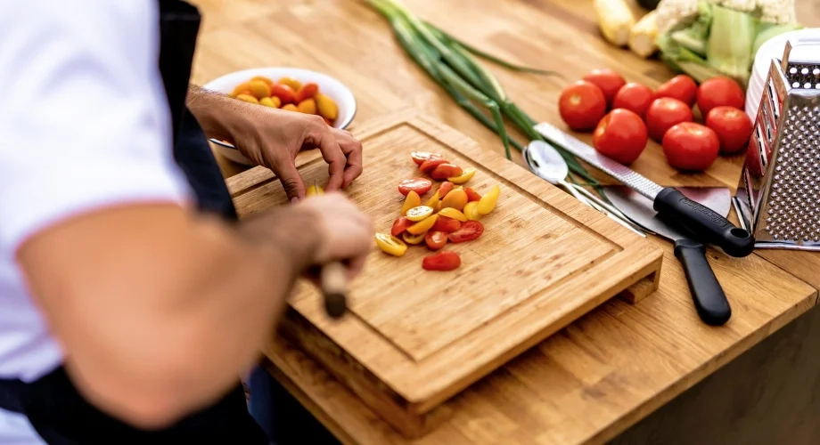 A Day in the Life of a Fast Food Chef